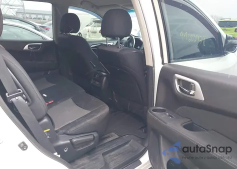 2017 Nissan Pathfinder Sv z USA, uszkodzony, nr VIN 5N1DR2MM7HC649655